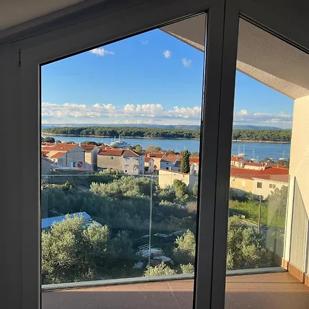 Marina Penthouse * Punat