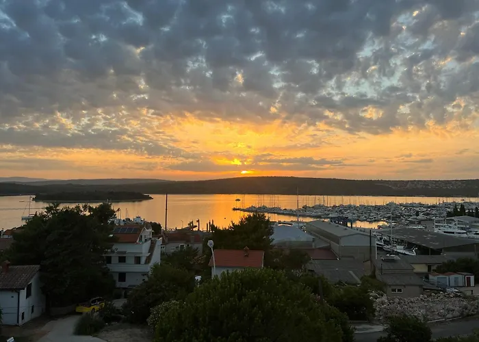 Marina Penthouse Apartment Punat